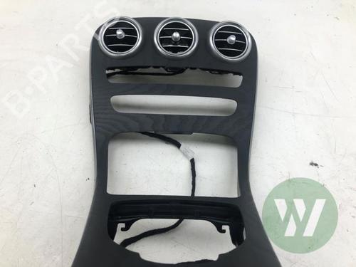 Used Other Other MERCEDES-BENZ C-CLASS (W205) C 180 (205.076) (156 hp) 40618527 40618527
