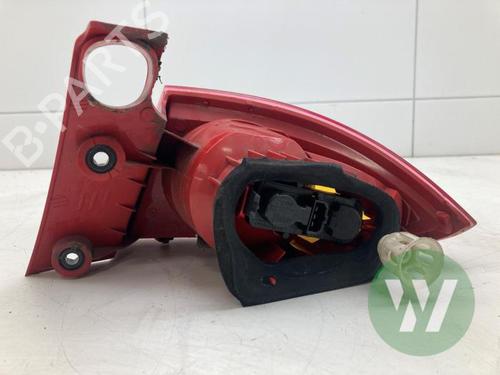 Used Left taillight SEAT LEON (1P1) 1.2 TSI (105 hp) 32195504
