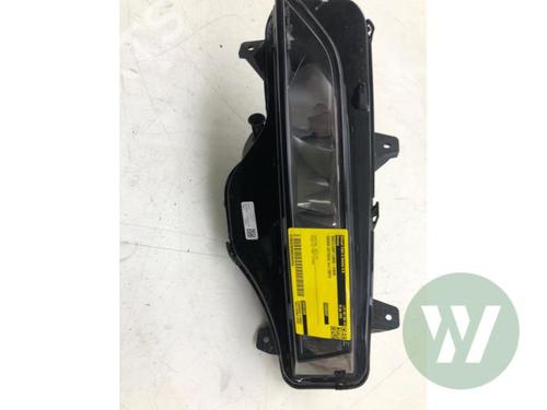 Used Left front fog light SKODA OCTAVIA IV Combi (NX5, PV5) 2.0 TDi (150 hp) 31866163