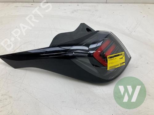 Venstre baglygte OPEL CROSSLAND X / CROSSLAND (P17, P2QO) 1.2 (75) (131 hp) 32853439