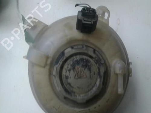 Used Expansion tank AUDI Q2 (GAB, GAG) 1.6 TDI (115 hp) 14574860