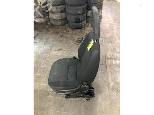 Used Left front seat PEUGEOT BOXER Van 2.0 BlueHDi 110 (110 hp) 31319149