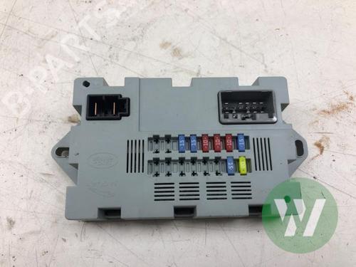 Fuse box JAGUAR F-PACE (X761) 2.0 Ti4 AWD | BP32151772E1 - Image 2