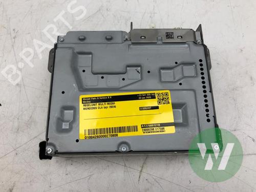 Used Control unit Control unit MERCEDES-BENZ CLA Shooting Brake (X118) CLA 200 Mild-Hybrid (118.687) (163 hp) 39915099 39915099