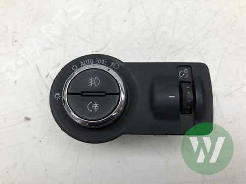 Used Headlight switch Headlight switch 36877982 36877982