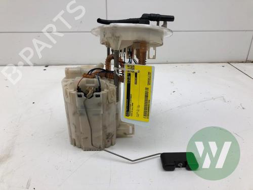 Used Fuel pump Fuel pump AUDI A4 B8 (8K2) 2.0 TDI (143 hp) 33244738 33244738