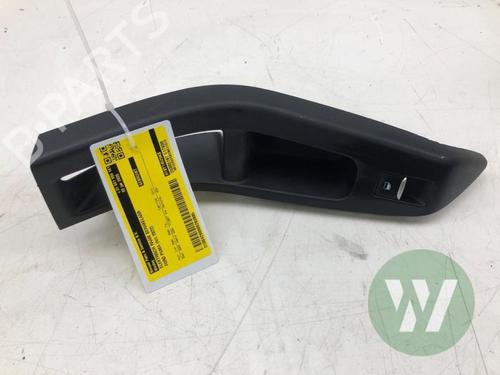 kombi-kontakt-stilkkontakt-ford-puma-j2k-cf7-2019-31865088 main image