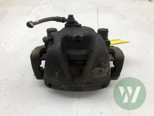 Used Right front brake caliper Right front brake caliper OPEL VIVARO C Van (K0) VIVARO-E (136 hp) 39914654 39914654