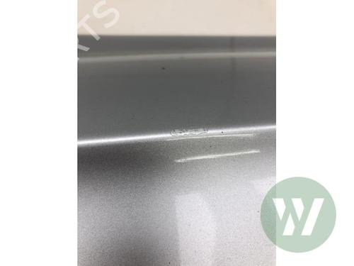 Used Right front fenders Right front fenders 37433540 37433540