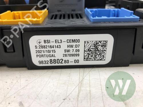 Fuse box OPEL CORSA F (P2JO) 1.2 (68) | BP32974660E1 - Image 3