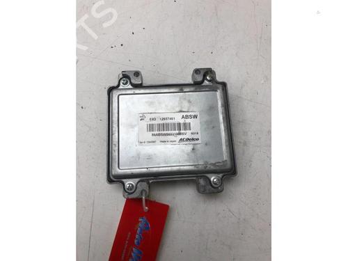 Used Engine control unit (ECU) OPEL CORSA E (X15) 1.4 LPG (08, 68) (90 hp) 12434081