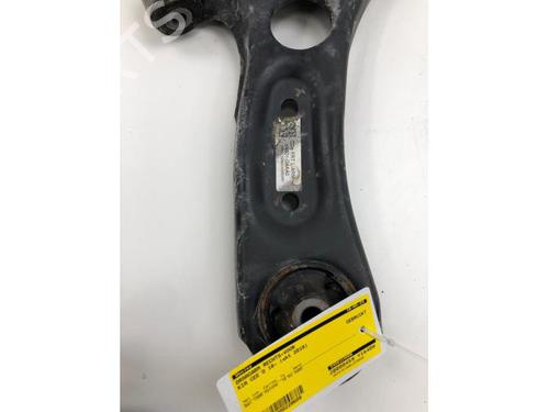Used Right front suspension arm KIA CEED (CD) 1.4 (99 hp) 18012813