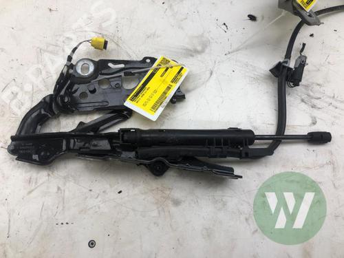 Used Hinge/Door check strap Hinge/Door check strap 36951759 36951759