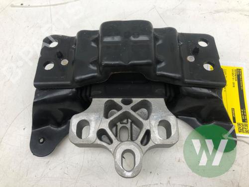 Used Gearbox mount Gearbox mount 39603704 39603704