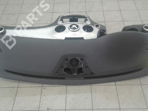 Used Dashboard MERCEDES-BENZ GLA-CLASS (X156) GLA 220 CDI / d (156.903) (163 hp) 4778460