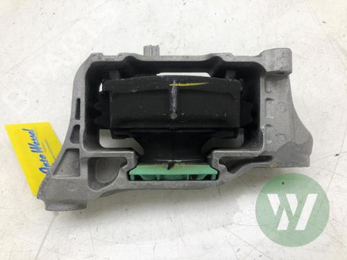 Gearbox mount FORD KUGA III (DFK) 2.5 Duratec PHEV | BP39915445M88 - Image 2
