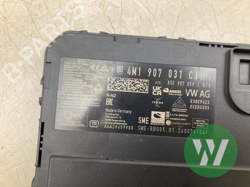 Electronic module AUDI A5 Avant (FU5) 2.0 TDI | BP40210944M83 - Image 2