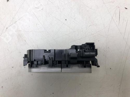 Switch MERCEDES-BENZ V-CLASS (W447) V 300 CDI / d (447.811, 447.813, 447.815) | BP29309710I30 