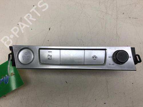 Switch AUDI E-TRON (GEN) 55 quattro | BP23087939I30 