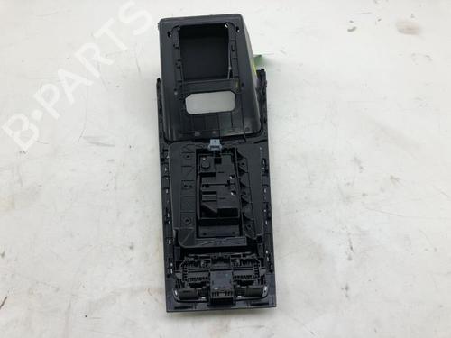 Gear lever SEAT LEON Sportstourer (KL8, KLD) 1.5 eTSI | BP30586915M90