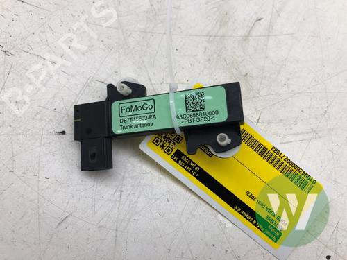 Antenne/Base Antenne/Base FORD KUGA III (DFK) 2.5 FHEV (190 hp) 39915422 39915422
