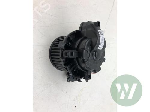 Used Heater blower motor Heater blower motor BMW X1 (U11) xDrive 30e Plug-in-Hybrid (326 hp) 39915293 39915293