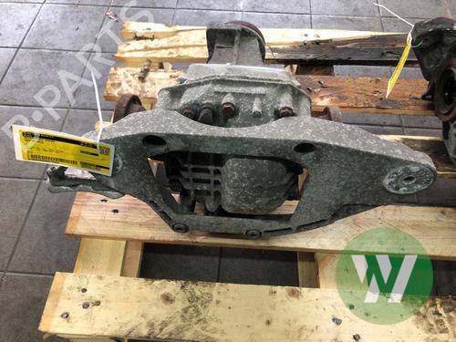 Pont arrière Pont arrière AUDI Q5 (8RB) 2.0 TDI quattro (170 hp) 39690466 39690466