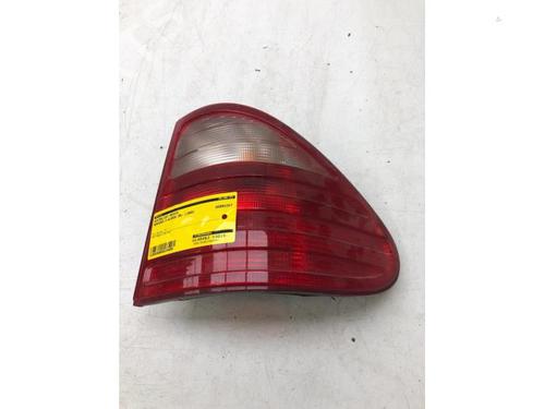 Used Right taillight MERCEDES-BENZ E-CLASS T-Model (S210) E 220 T CDI (210.206) (143 hp) 14970934