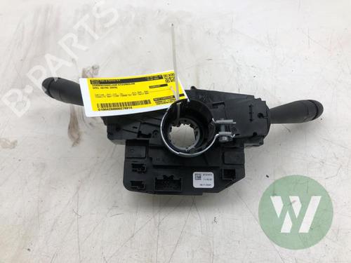 Used Switch Switch OPEL ASTRA L Sports Tourer (OV5) 1.2 (FRHNSL, FRHNSR) (131 hp) 39997938 39997938