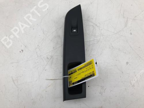 Used Right front window switch OPEL CORSA F (P2JO) 1.2 (68) (101 hp) 30649429