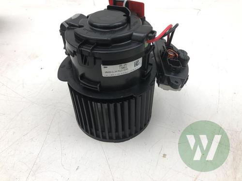 Used Heater blower motor Heater blower motor OPEL CROSSLAND X / CROSSLAND (P17, P2QO) 1.2 (75) (131 hp) 35718197 35718197