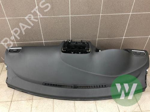 Used Dashboard VW GOLF VI (5K1) 1.2 TSI (105 hp) 32159053