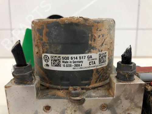 Used ABS pump VW T-ROC (A11, D11) 1.5 TSI (150 hp) 29701351