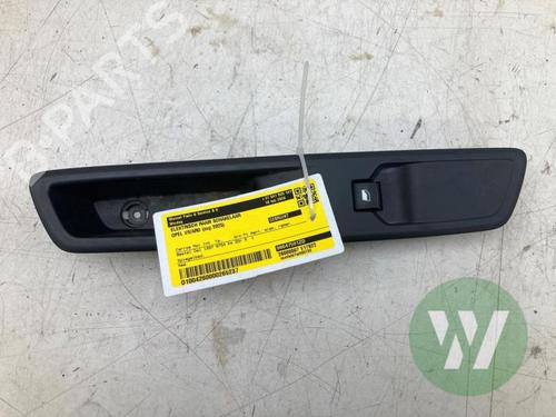 Høyre Foran elrute bryter OPEL VIVARO C Van (K0) 2.0 (144 hp) 32374171