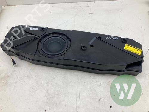 Used Electronic module Electronic module PORSCHE TAYCAN (Y1A) 4S Performance Battery Plus (Y1ADB1) (571 hp) 39914759 39914759