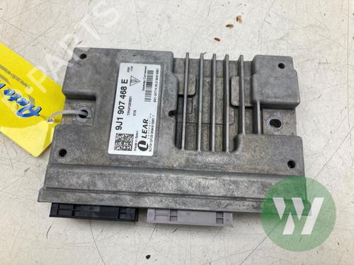 Used Electronic module Electronic module PORSCHE TAYCAN (Y1A) 4S Performance Battery Plus (Y1ADB1) (571 hp) 39914834 39914834