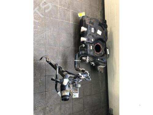 Used Fuel tank OPEL CROSSLAND X / CROSSLAND (P17, P2QO) 1.2 (75) (110 hp) 23530857