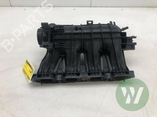 Used Injection rail Injection rail 37536816 37536816