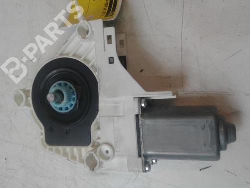 Used Electronic module AUDI Q3 (8UB, 8UG) 2.0 TDI (140 hp) 12098086