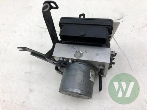 Used ABS pump ABS pump MERCEDES-BENZ A-CLASS Saloon (V177) A 250 e (177.186) (218 hp) 40450127 40450127