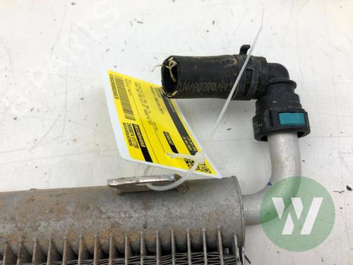 Water radiator JAGUAR F-PACE (X761) 2.0 Ti4 AWD | BP37151811M31 - Image 3