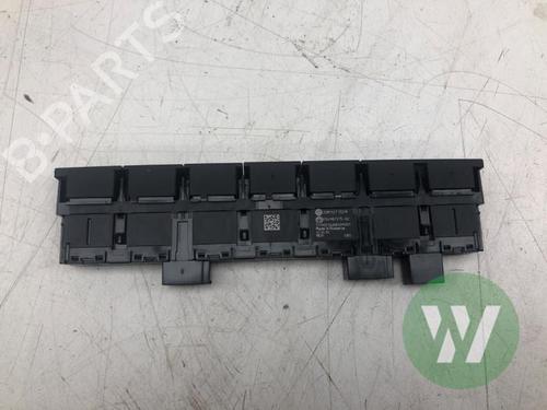 Warning switch VW T-CROSS (C11, D31) 1.0 TSi | BP33675867I22 - Image 2