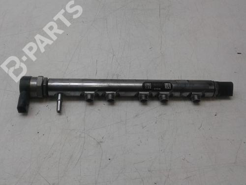 Injection rail BMW 1 (F20) 116 d (116 hp) 4775463