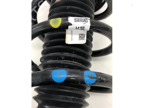 Right front shock absorber KIA SPORTAGE IV (QL, QLE) 1.6 GDI | BP30052549M17 