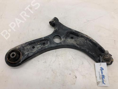 Used Right front suspension arm KIA RIO IV (YB, SC, FB) 1.25 (84 hp) 28729218