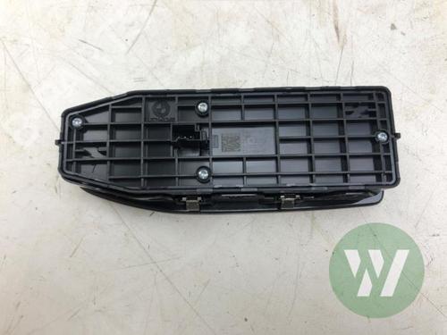 Used Switch Switch BMW X1 (U11) xDrive 30e Plug-in-Hybrid (326 hp) 39915258 39915258