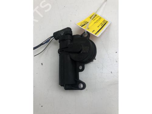 Used Throttle body Throttle body MERCEDES-BENZ C-CLASS T-MODEL (S206) C 200 d (206.203) (163 hp) 39913338 39913338