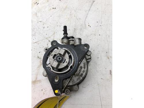 Used Vacuum pump OPEL GRANDLAND / GRANDLAND X (A18, P1UO) 1.2 (75) (131 hp) 16772165