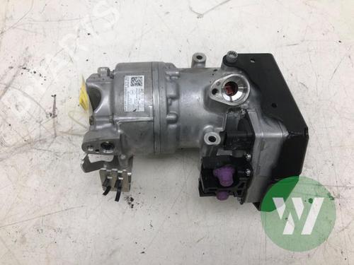 Used AC compressor AC compressor AUDI A5 Avant (FU5) 2.0 TDI (204 hp) 40110843 40110843