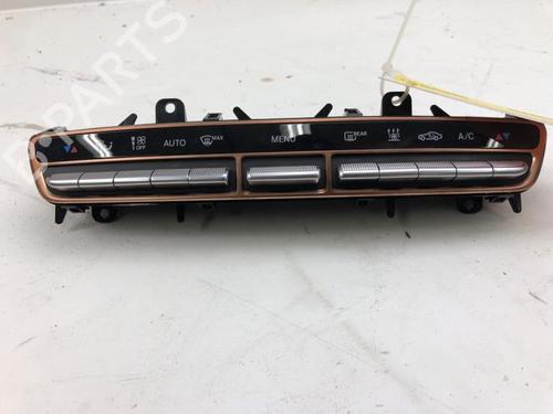 Used Climate control MERCEDES-BENZ EQV (W447) EQV 300 (447.813, 447.815) (204 hp) 17986014